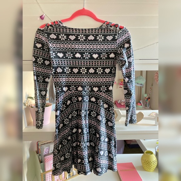 🌸3/$30🌸 Girls’ Christmas Winter Print Long Sleeve Dress 🎄❄️👗 - Picture 3 of 5